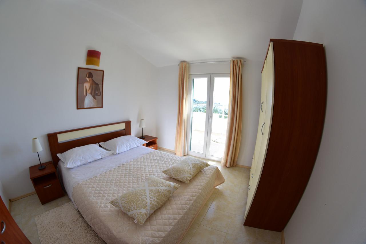 Apartment Ivica Drvenik Mali Zewnętrze zdjęcie